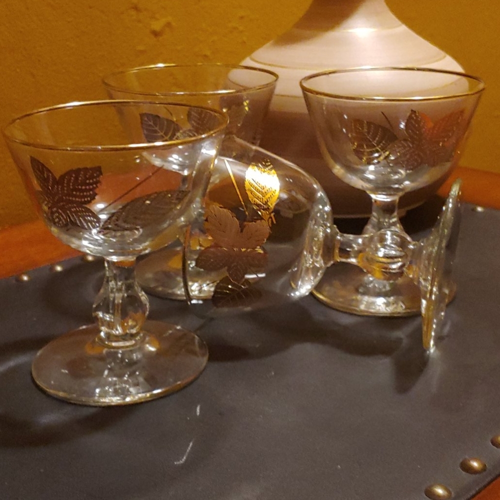 Glass Dessert Cups - Picture 2 of 3